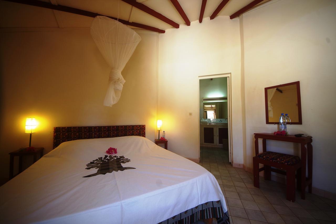 Diamarek Hotel Sur La Plage サンルイ エクステリア 写真